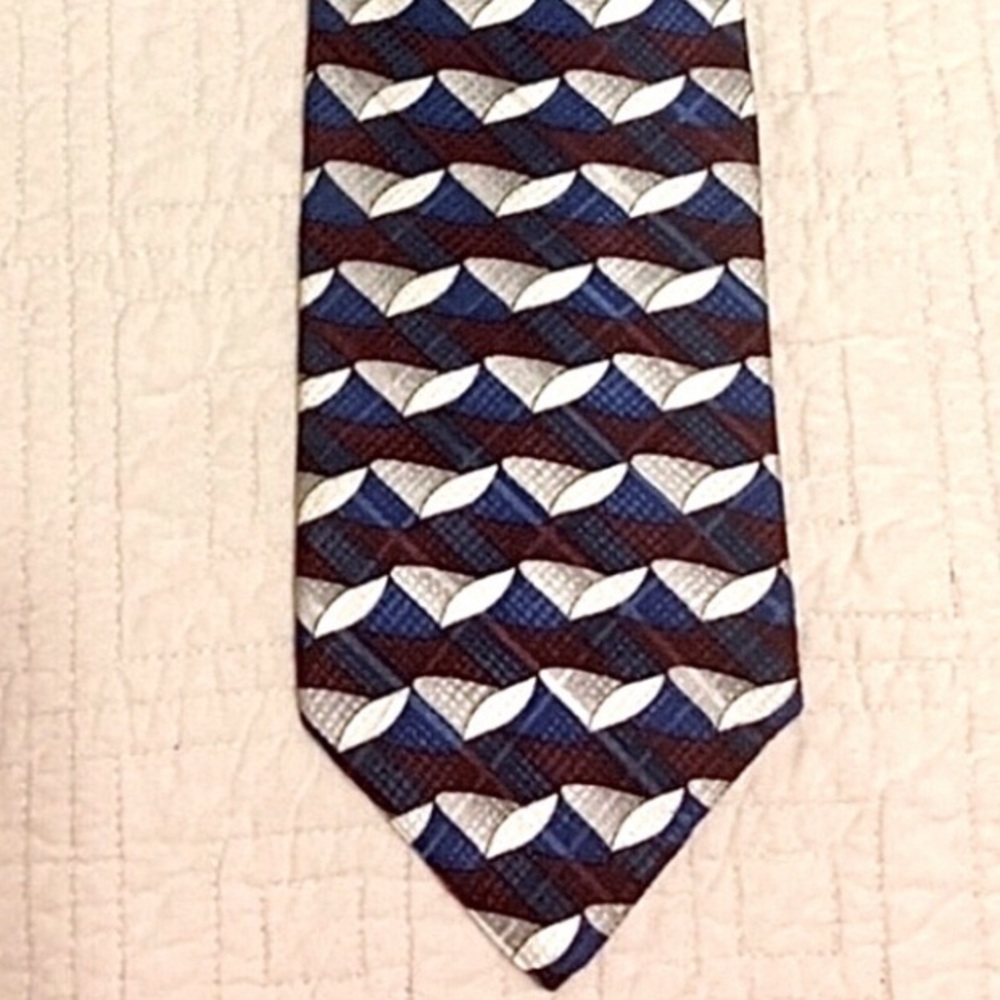VALENTINO SILK BLUE RED GRAY PRINT ITALIAN TIE EUC